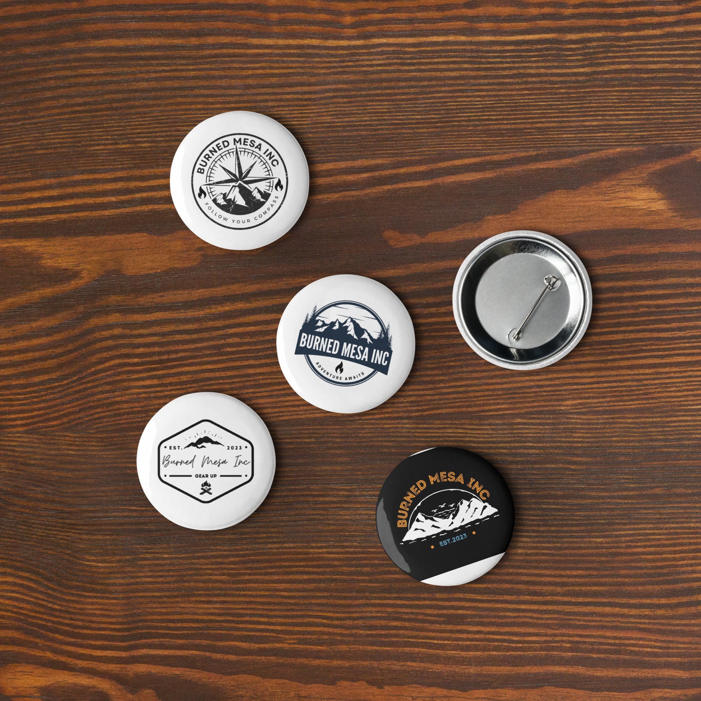 Set of pin buttons